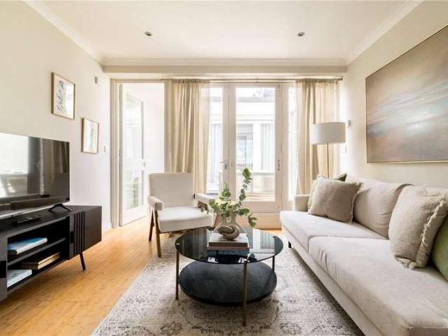 3 bed flat for sale
