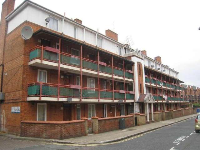 3 bed flat for sale