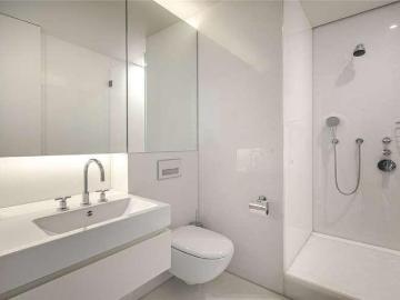 3 bed flat for sale