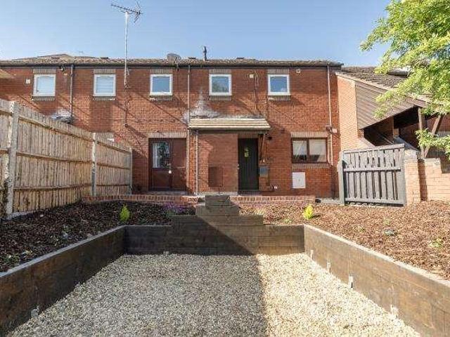 3 bed flat for sale
