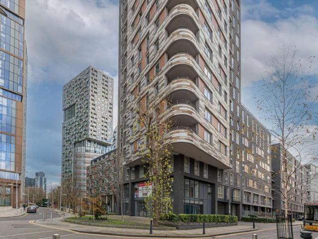 3 bed flat for sale