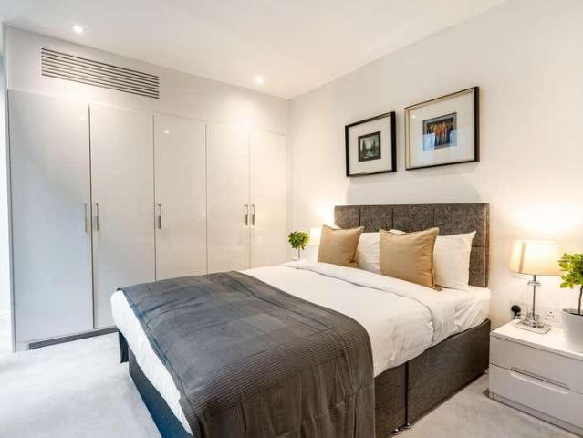 3 bed flat for sale