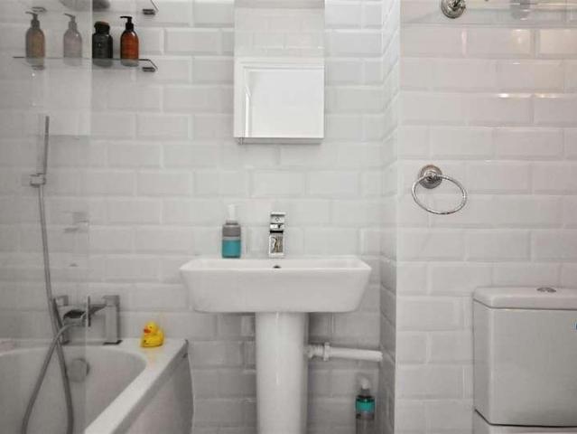 3 bed flat for sale