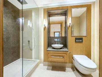3 bed flat for sale