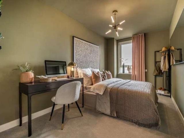 3 bed flat for sale