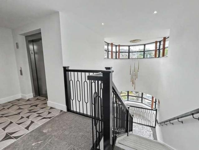 3 bed flat for sale