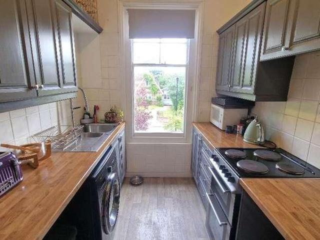 3 bed flat for sale