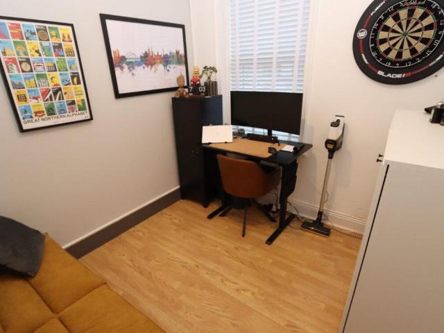 3 bed flat for sale