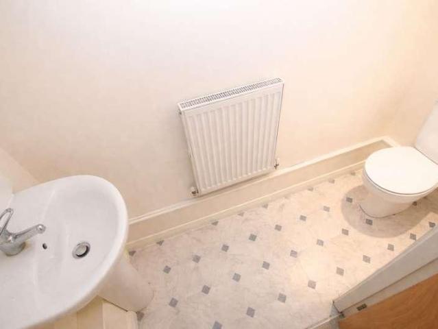 3 bed flat for sale