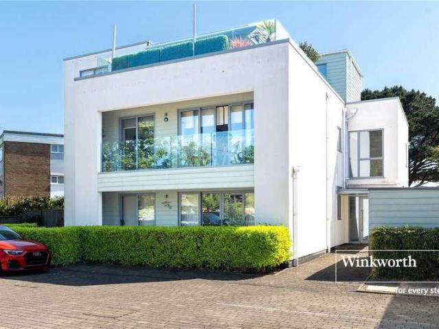 3 bed flat for sale