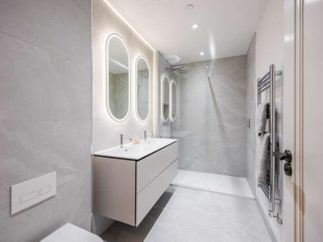 3 bed flat for sale