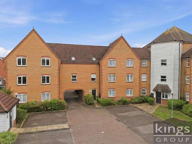 2 bed flat for sale