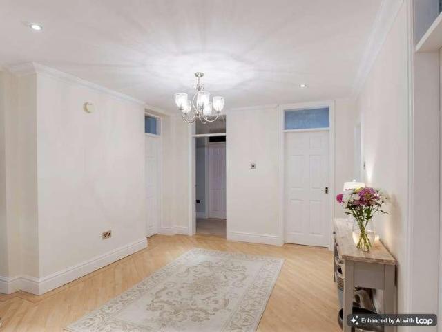 3 bed flat for sale