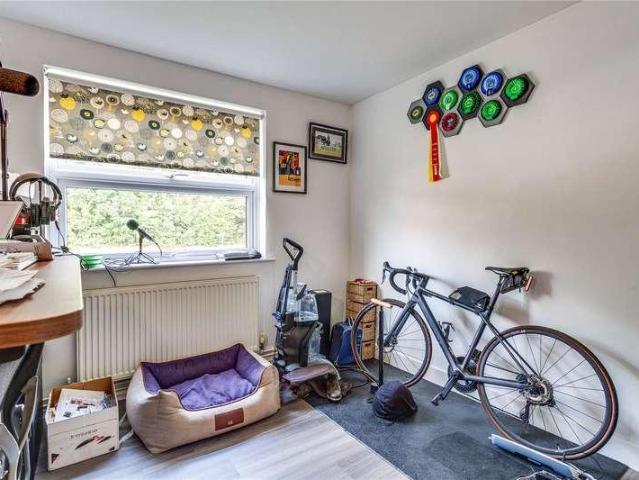 3 bed flat for sale