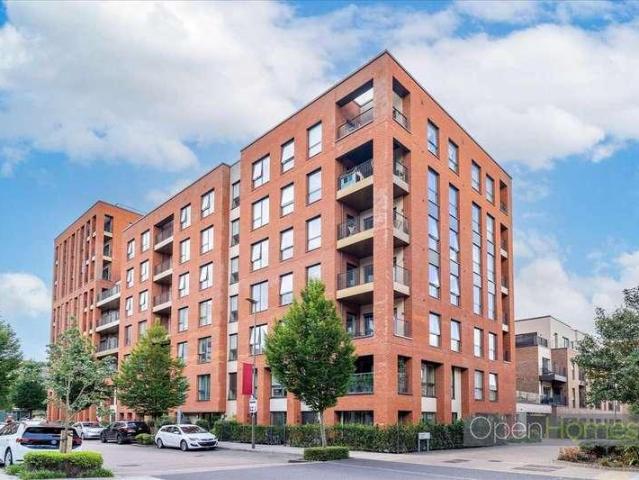 3 bed flat for sale