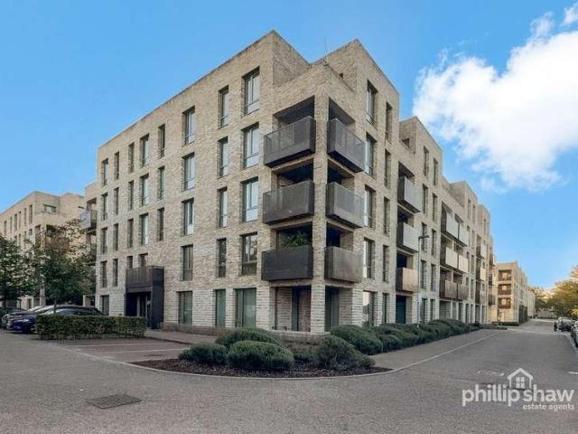 3 bed flat for sale