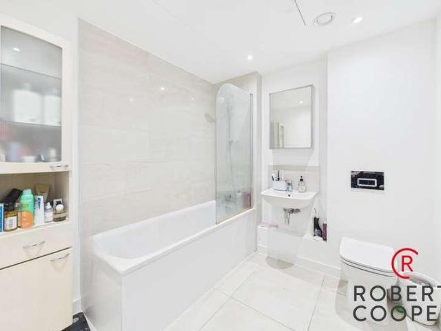 3 bed flat for sale