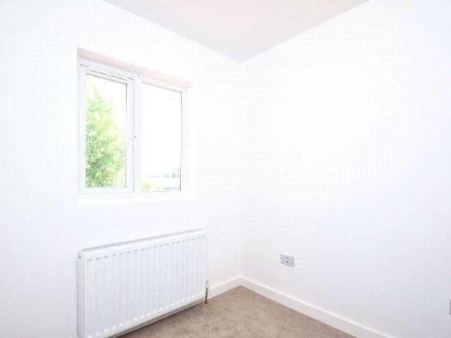 3 bed flat for sale