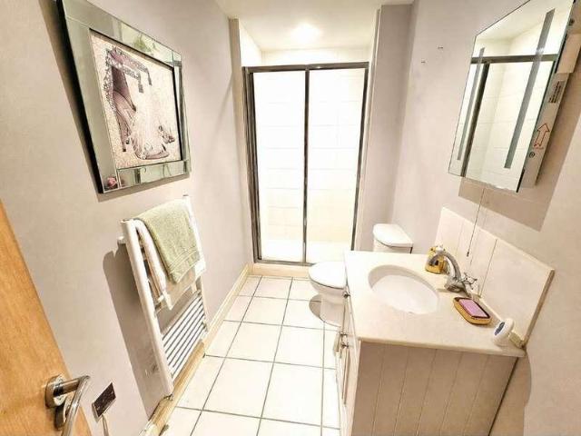 3 bed flat for sale