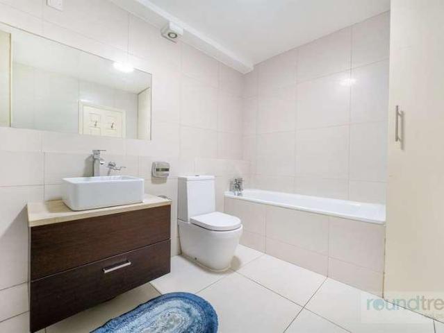 3 bed flat for sale