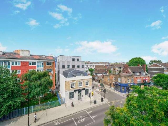 3 bed flat for sale
