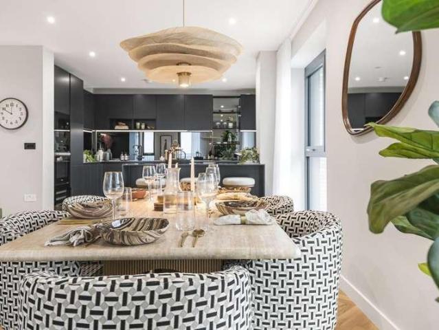 3 bed flat for sale