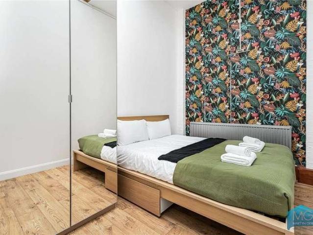 3 bed flat for sale