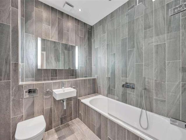 3 bed flat for sale