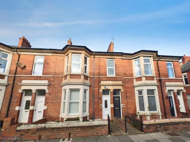 3 bed flat for sale