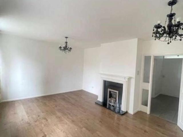 3 bed flat for sale