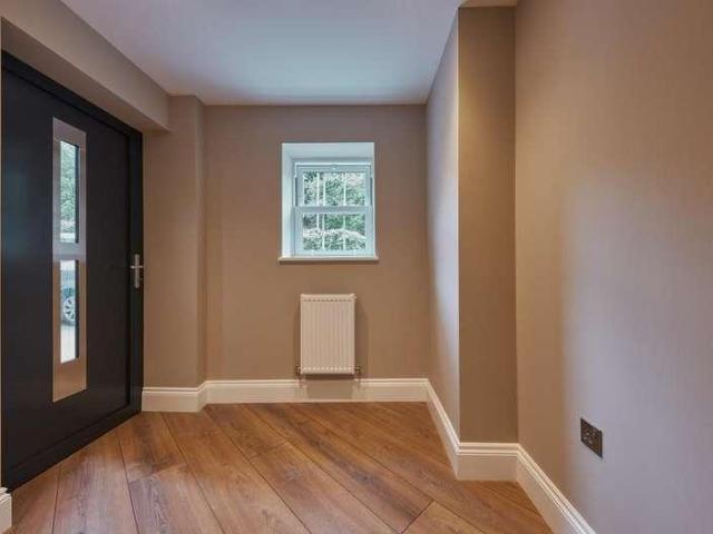 3 bed flat for sale