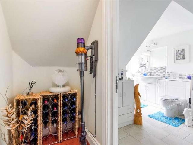 3 bed flat for sale