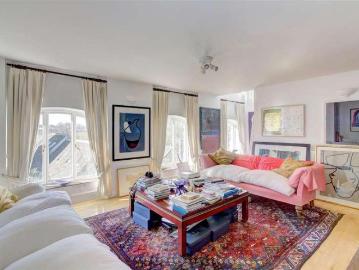 3 bed flat for sale
