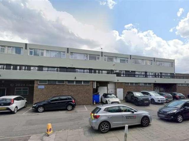3 bed flat for sale