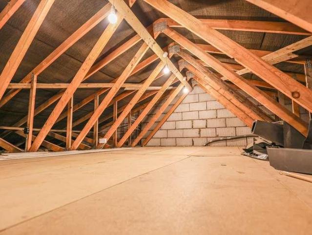 3 bed flat for sale