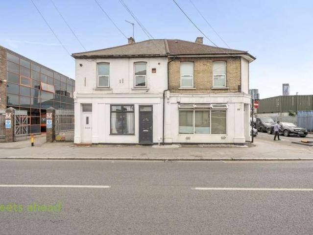3 bed flat for sale