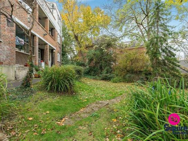 3 bed flat for sale