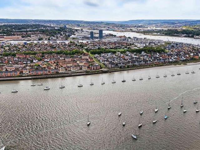 3 bed flat for sale