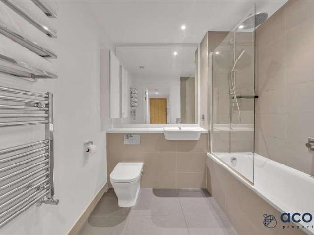 3 bed flat for sale