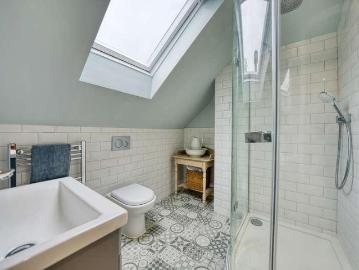 3 bed flat for sale