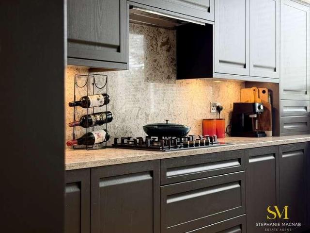 3 bed flat for sale
