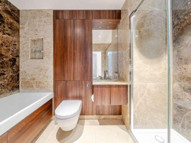 3 bed flat for sale