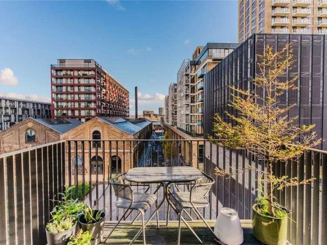 3 bed flat for sale