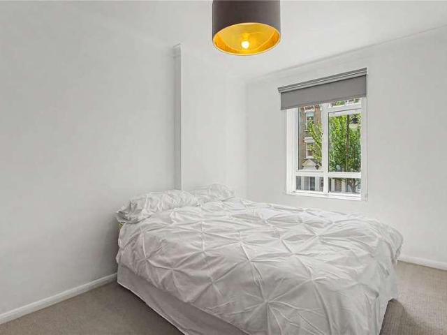 3 bed flat for sale
