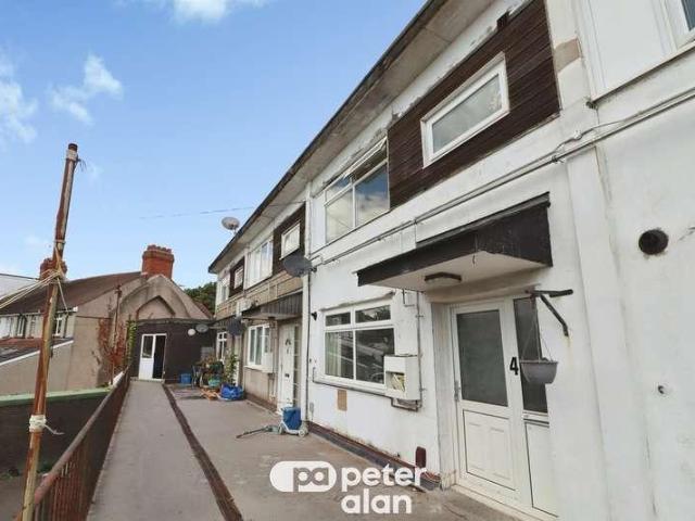 3 bed flat for sale