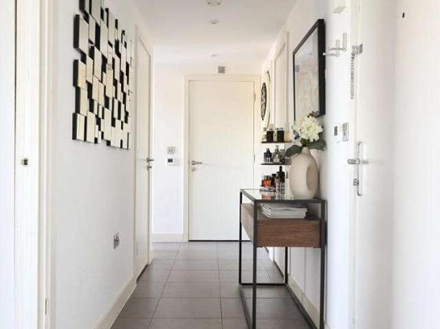 3 bed flat for sale