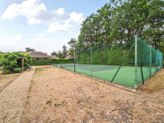 3 bed flat for sale