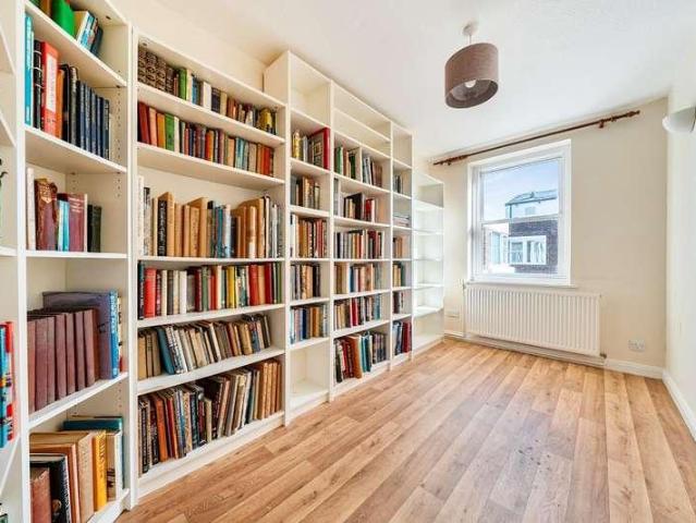 3 bed flat for sale
