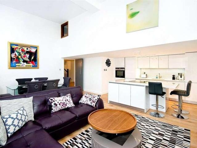 3 bed flat for sale