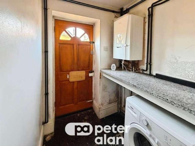 3 bed flat for sale